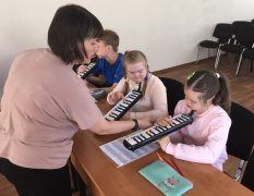 В Дзержинске идет социальный музыкальный проект.