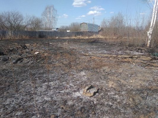 В Володарском районе зафиксировано загорание сухой травы.
