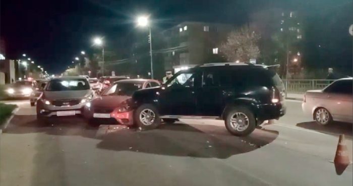 В Дзержинске в автоаварии пострадали женщина и ребенок.