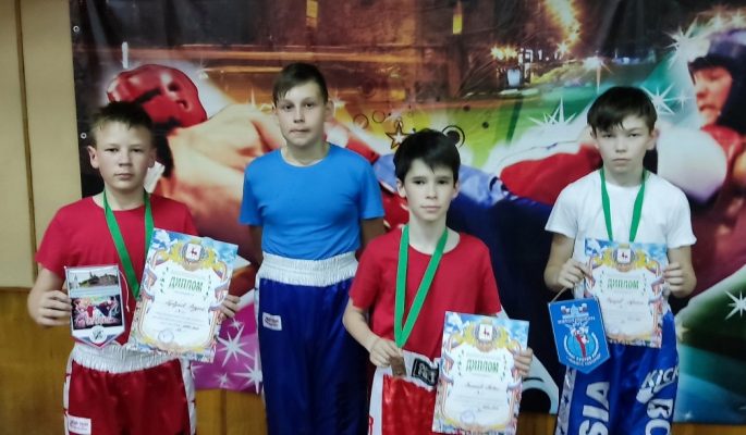 Кикбоксеры из Дзержинска завоевали призовые места на соревнованиях.