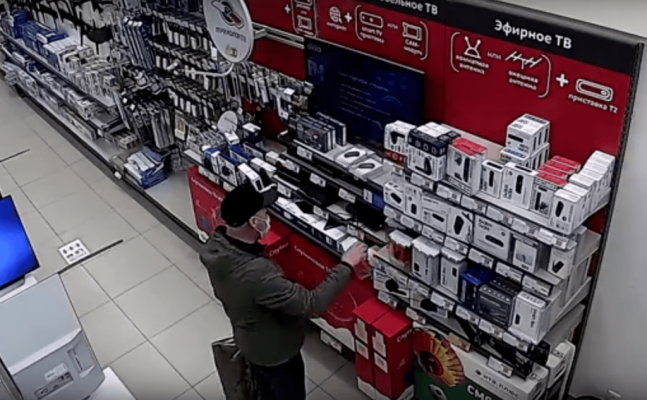 В Дзержинске поймали серийного похитителя электроники в магазинах города