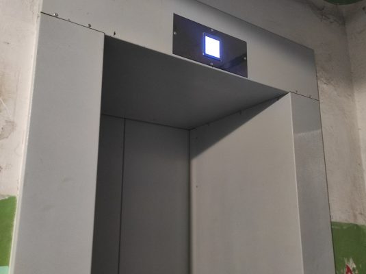 В Дзержинске в десятках домов лифты не меняли ни разу.