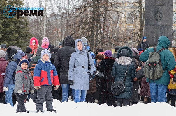 27 февраля на площади Дзержинского прошло "Общегородское собрание за восстановление трамвая"