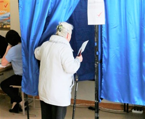 В Дзержинске выберут депутата по одному из округов.