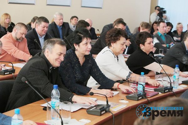 Сегодня состоялось внеочередное заседание Городской думы Дзержинска