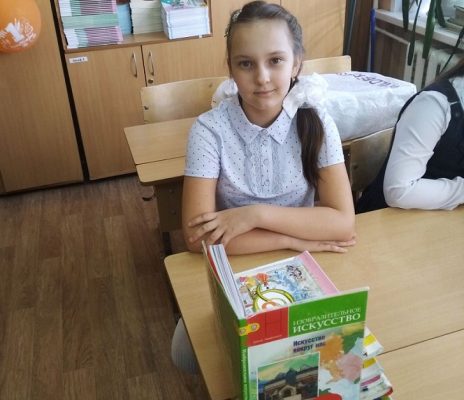 Более 57 тысяч учебников поступили в школы Дзержинска в новом учебном году.