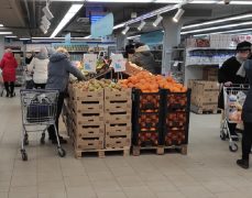 В Нижегородской области снизились цены на продукты на сотую долю процента.