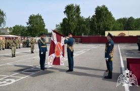 Дзержинскому полку Росгвардии вручили боевое знамя.