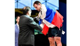 Подопечный дзержинского тренера Петра Кальмина (ДЮСШ «Химик») Марчел Гуйдя завоевал серебряную медаль на Первенстве мира среди спортсменов-юниоров в возрасте до 21 года.