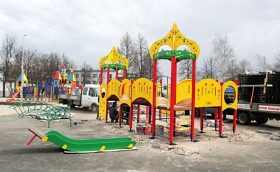 В Дзержинске стартовал второй этап работ по обновлению парка за Дворцом детского творчества. Подрядчик - компания «АВЕН-НН» - должен завершить благоустройство к концу мая