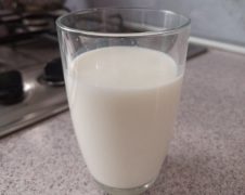 В РФ пытаются с пользой увеличить спрос на молоко.