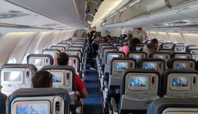 Воздушные перевозчики планируют ужесточить правила перелетов для отдельных пассажиров.