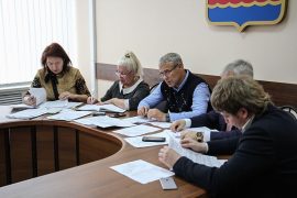  В городской думе прошло очередное заседание комитета по строительству и архитектуре