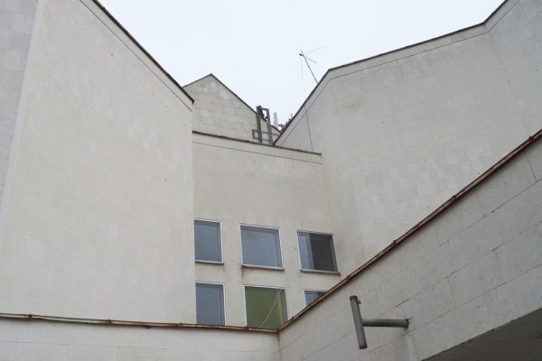В Дзержинске вновь оценили состояние бывшего кинотеатра «Спутник».