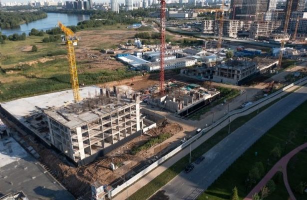 В Дзержинске руководство строительной компании задолжало сотрудникам более 1 млн рублей.