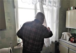 Россиян предупредили о наказании за недопуск в квартиру и дом.
