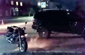 В Дзержинске в ДТП пострадала пассажир мотоцикла.