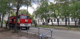 В Дзержинске эвакуировали учеников из-за сообщения о минировании школы