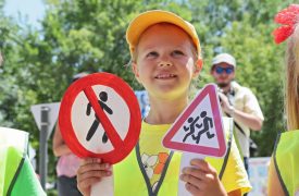 Дзержинская отдел ГИБДД призывает быть внимательнее к детям на дороге.