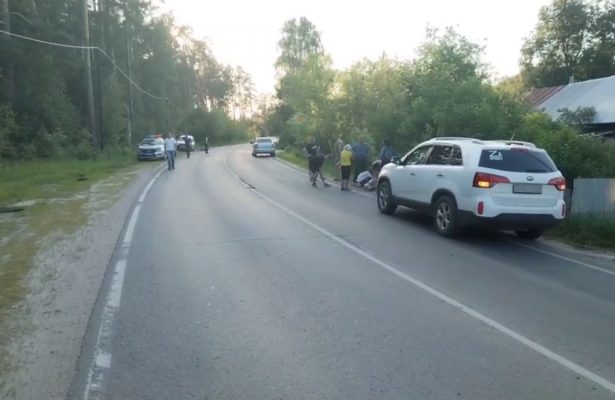 В Володарском районе мопед сбил подростка.