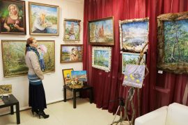 В минувший понедельник в художественной галерее «Монмартр» открылась персональная выставка молодого дзержинского художника Ильи Спиченкова.