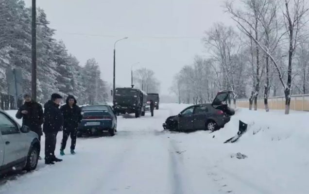 Рядом с Дзержинском произошли две автоаварии.