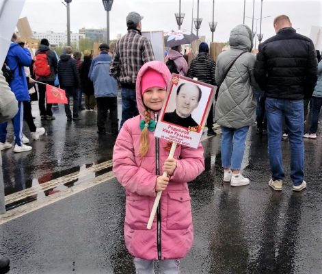 Предлагаем дзержинцам собрать свой альбом Победы.