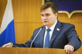 В октябре региональное отделение партии «Родина» возглавил известный в городе общественный деятель и политик Сергей Алмаев. С тех пор прошло больше двух месяцев